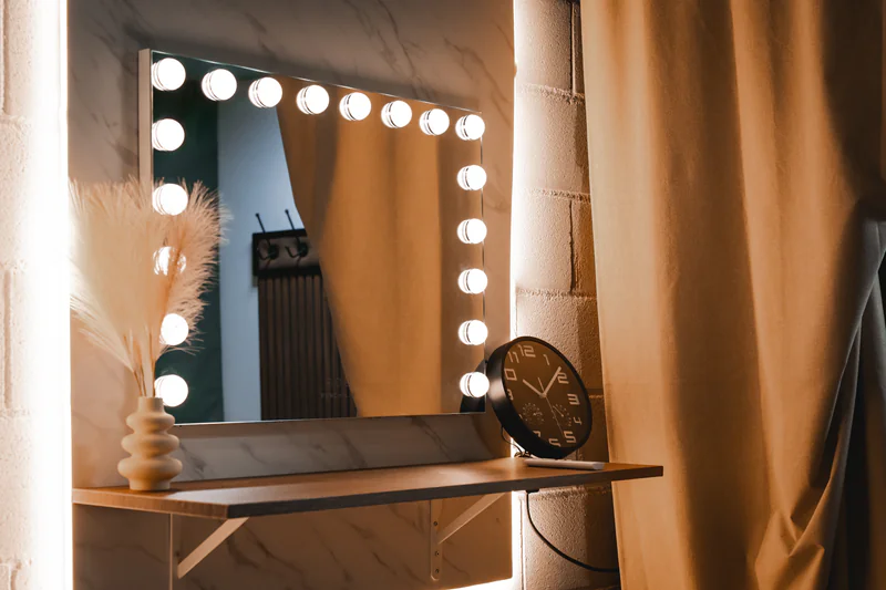 Detalle del suelo y curvatura perfecta del ciclorama para efectos visuales profesionales